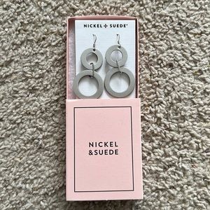 Nickel & Suede dangle silver leather earrings